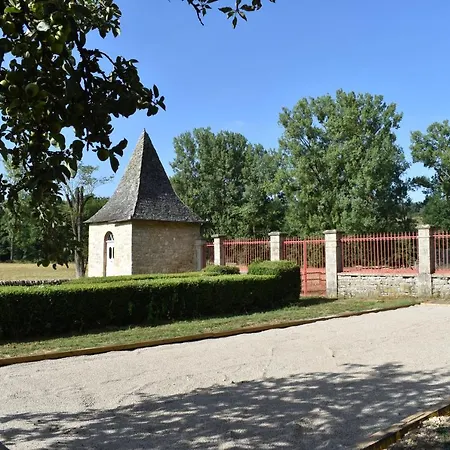 Les Distinguees - L Ayral 펜션