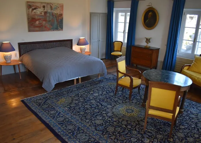 Les Distinguees - L Ayral * Gaillac-d'Aveyron