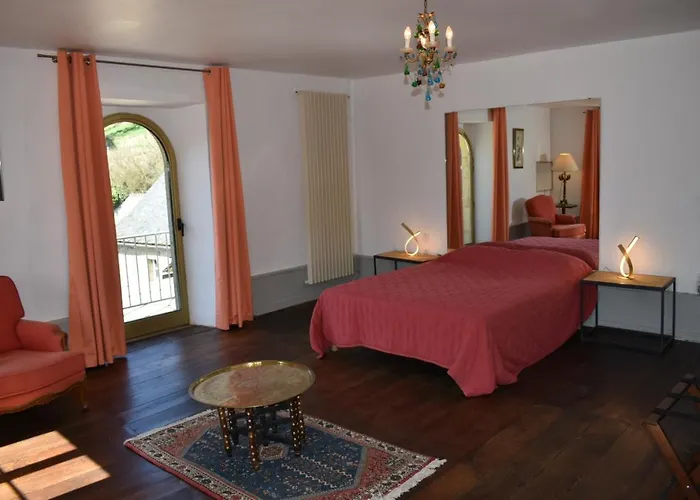 Nyaraló Les Distinguees - L Ayral