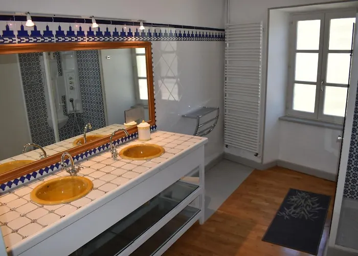 Nyaraló Les Distinguees - L Ayral