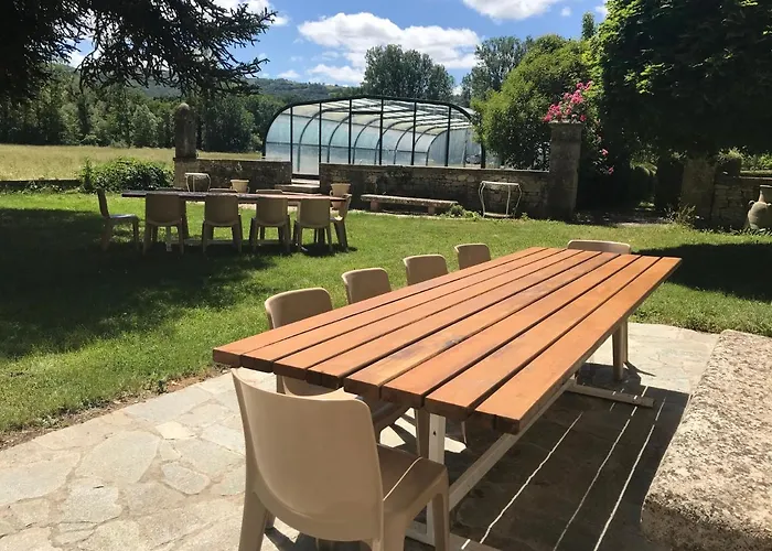 Les Distinguees - L Ayral * Gaillac-d'Aveyron